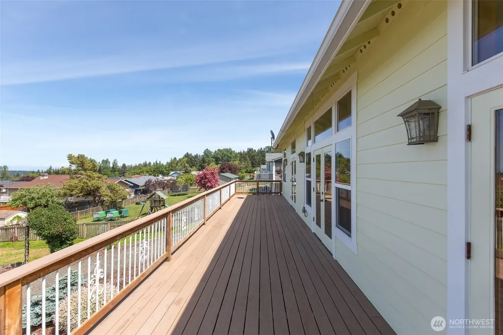 400 Reservoir Road Sequim WA 98382