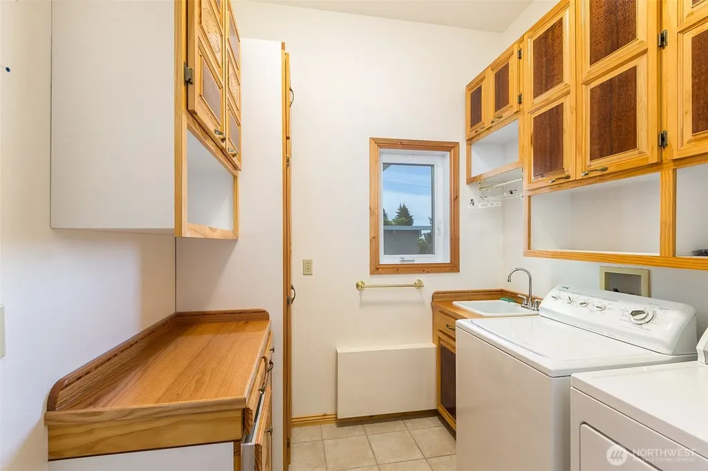 400 Reservoir Road Sequim WA 98382