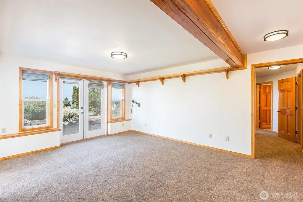 400 Reservoir Road Sequim WA 98382