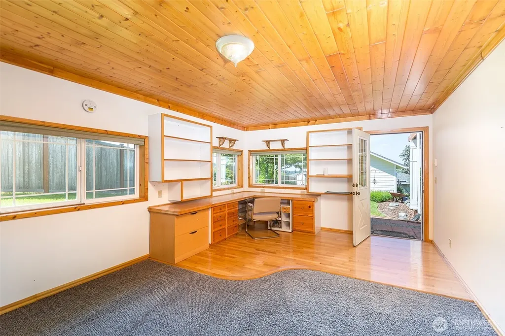 400 Reservoir Road Sequim WA 98382