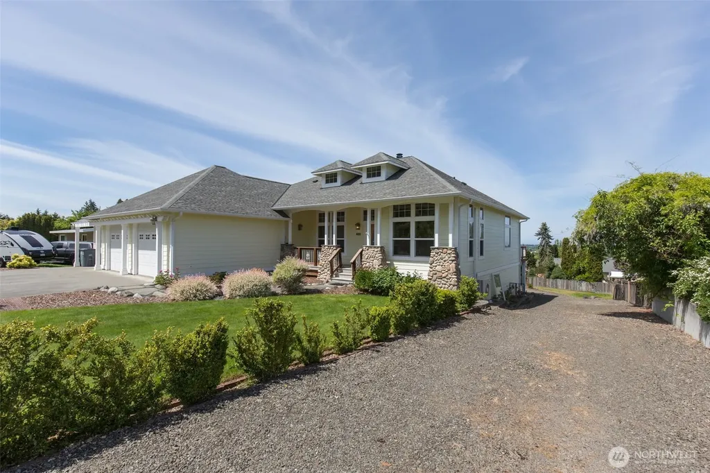 400 Reservoir Road Sequim WA 98382