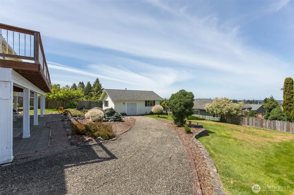 400 Reservoir Road Sequim WA 98382