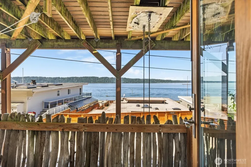 9607 66th Avenue NW Tulalip WA 98271