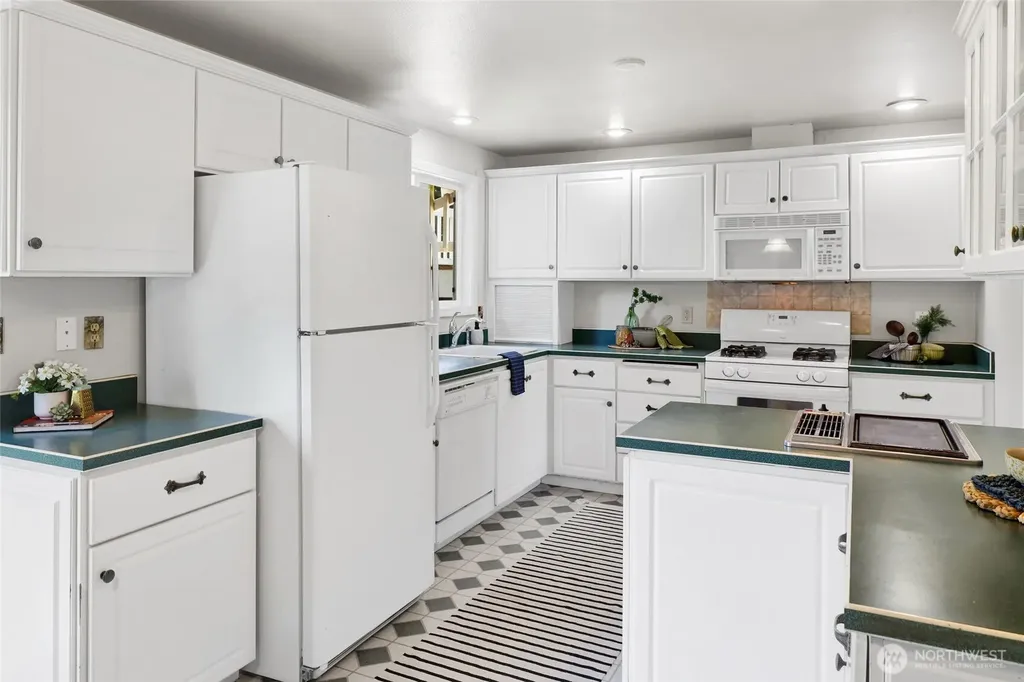 3406 Crestline Place Bellingham WA 98226