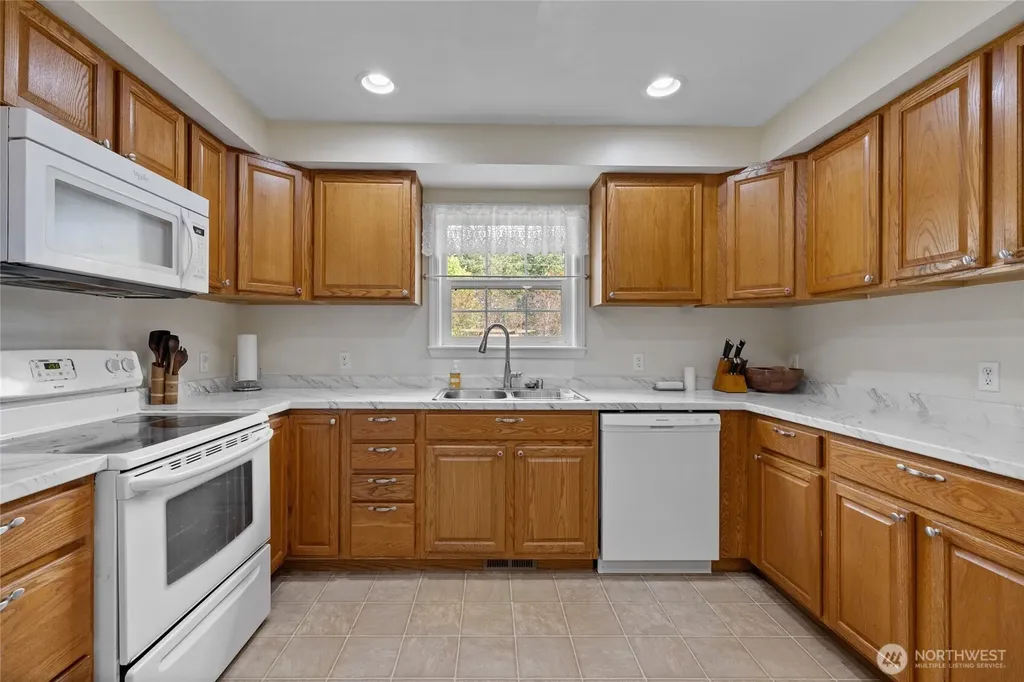 8389 SW Harmon Street Port Orchard WA 98367