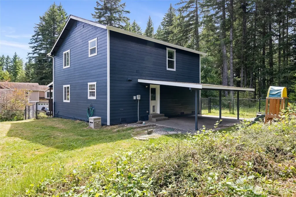 8389 SW Harmon Street Port Orchard WA 98367