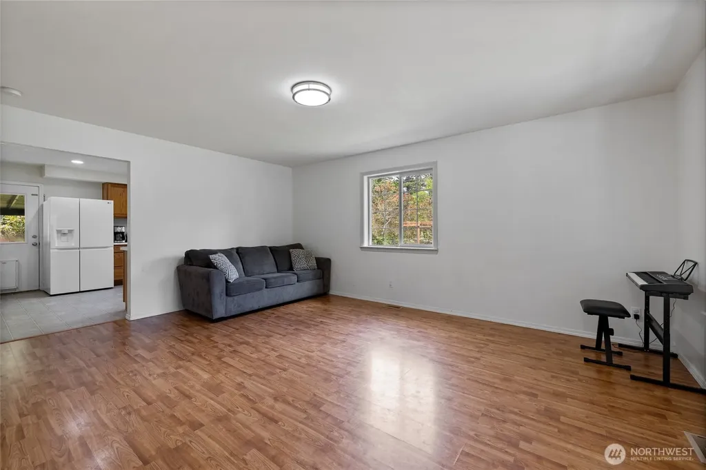 8389 SW Harmon Street Port Orchard WA 98367