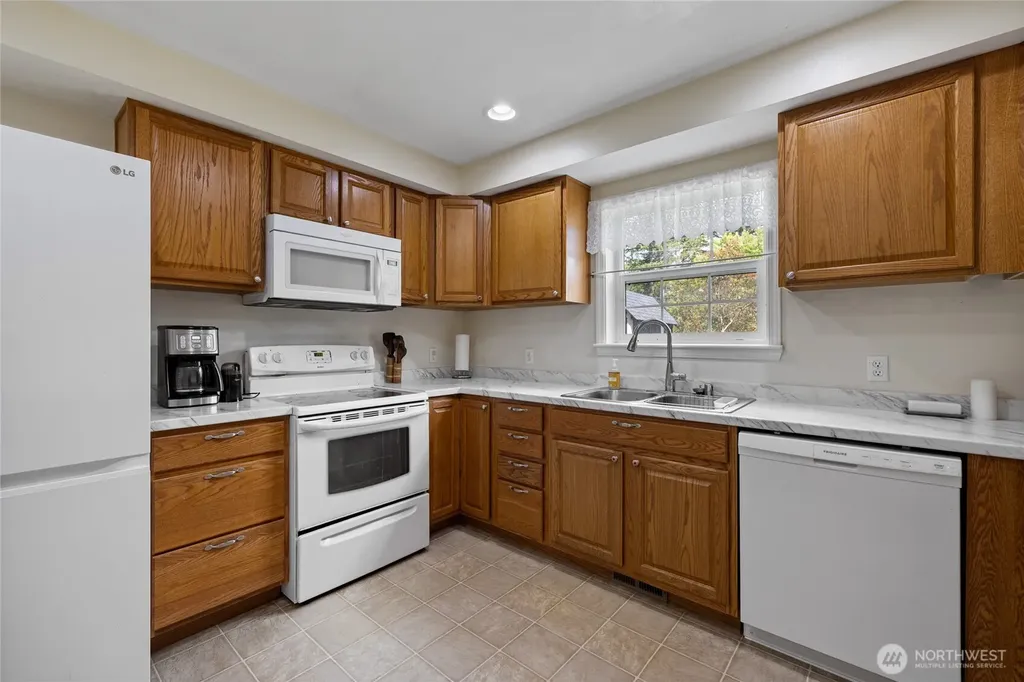 8389 SW Harmon Street Port Orchard WA 98367