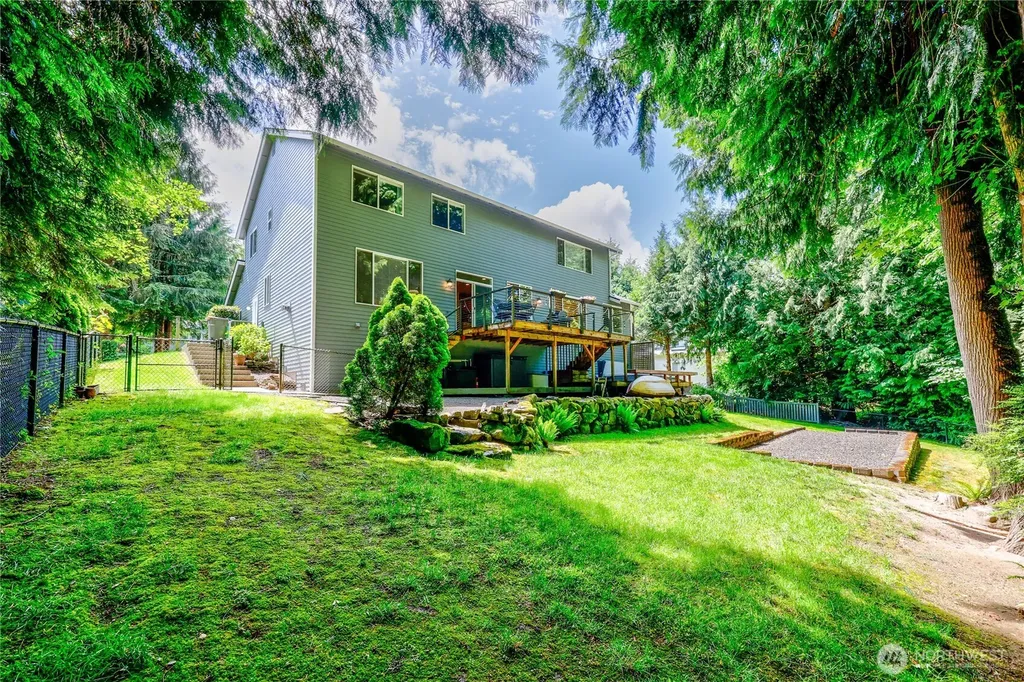 14555 Kingscross Circle NW Silverdale WA 98383