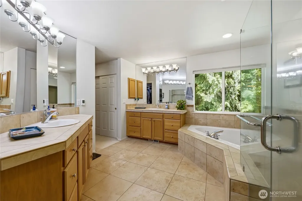 14555 Kingscross Circle NW Silverdale WA 98383
