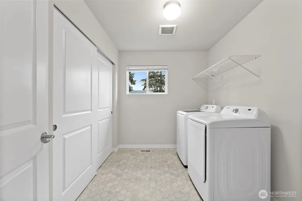 16311 8th Avenue E Spanaway WA 98387