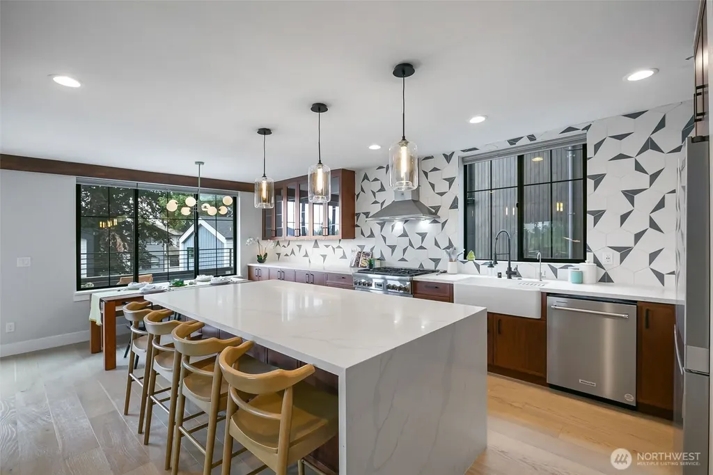 10715 2nd Avenue NW Seattle WA 98177