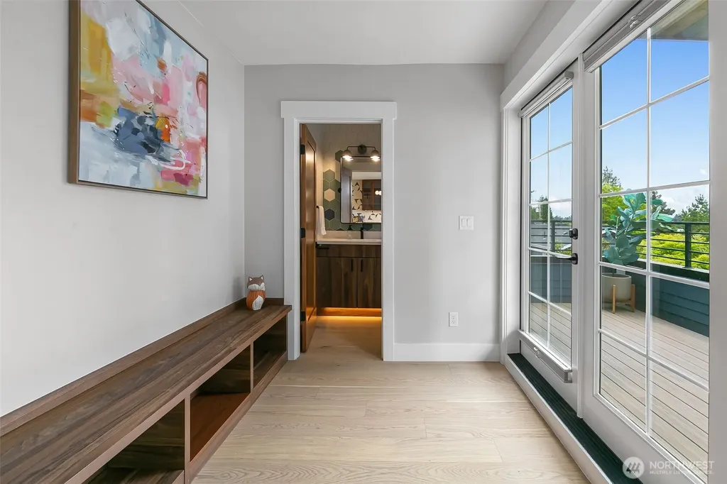 10715 2nd Avenue NW Seattle WA 98177