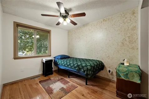 25833 131st Place SE Kent WA 98030