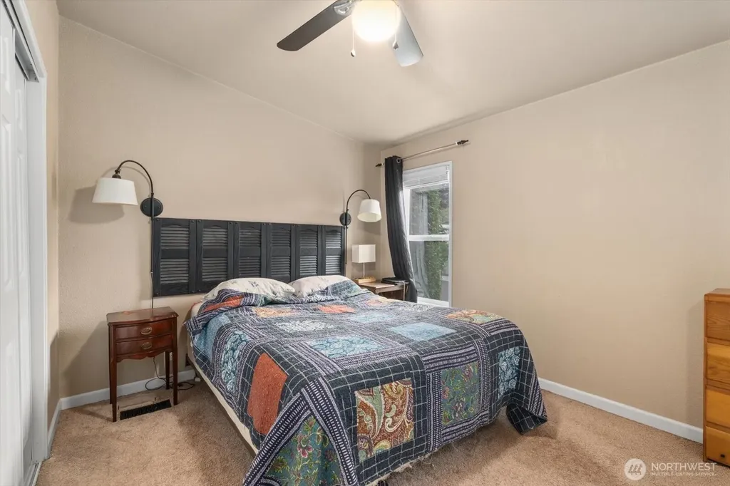 23825 15th Avenue SE Bothell WA 98021
