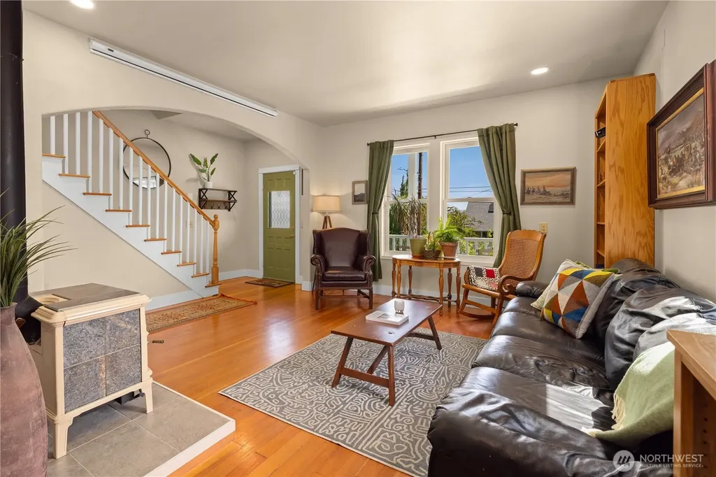 5502 S 2nd Avenue Everett WA 98203