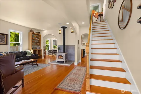5502 S 2nd Avenue Everett WA 98203