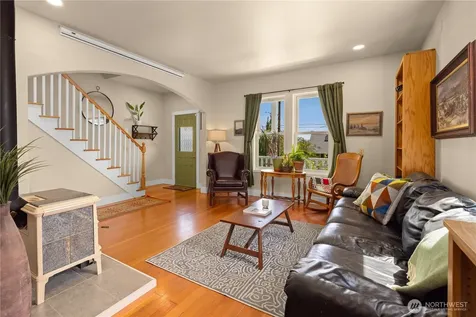 5502 S 2nd Avenue Everett WA 98203