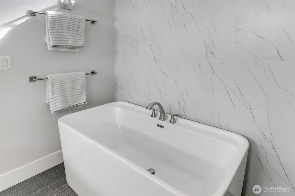 155 Gassman Road Castle Rock WA 98611