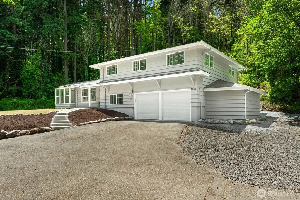 1806 39th Avenue SE Puyallup WA 98374