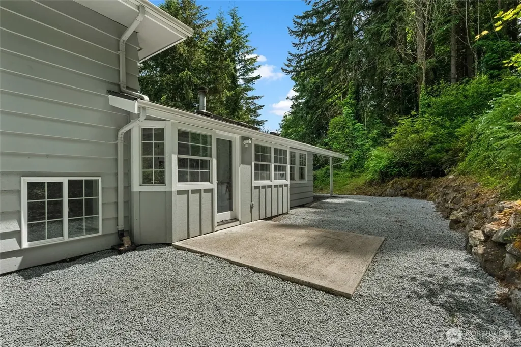 1806 39th Avenue SE Puyallup WA 98374