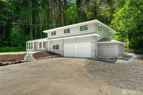 1806 39th Avenue SE Puyallup WA 98374