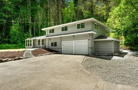 1806 39th Avenue SE Puyallup WA 98374
