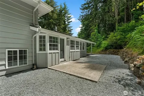 1806 39th Avenue SE Puyallup WA 98374