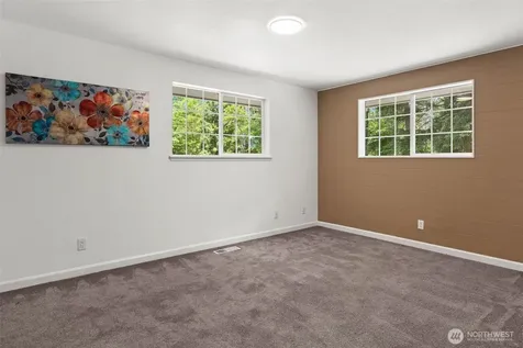 1806 39th Avenue SE Puyallup WA 98374