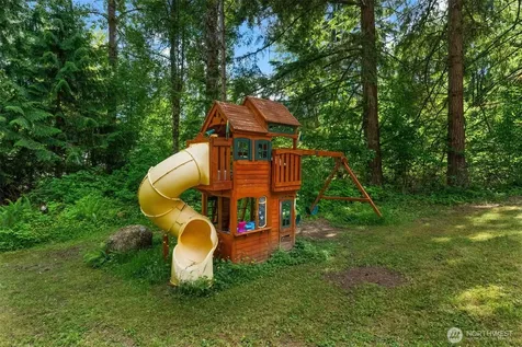 1806 39th Avenue SE Puyallup WA 98374
