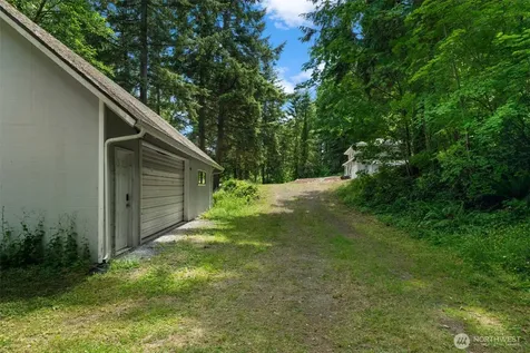 1806 39th Avenue SE Puyallup WA 98374