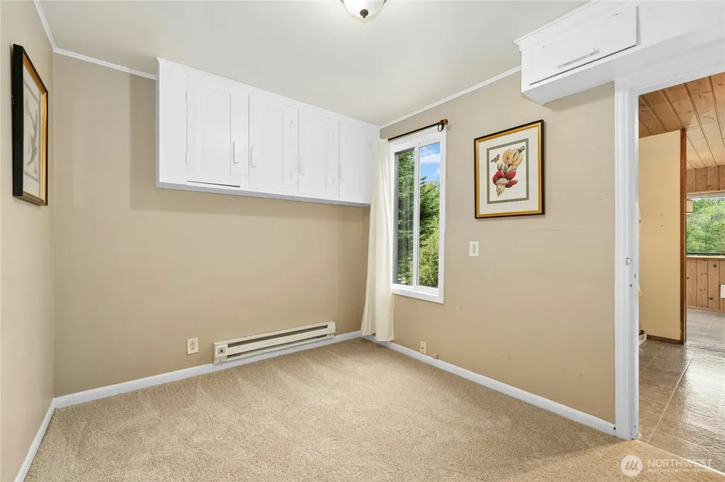 5630 21st Avenue SW Seattle WA 98114