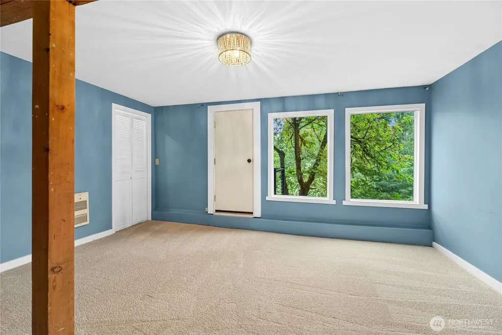 5630 21st Avenue SW Seattle WA 98114