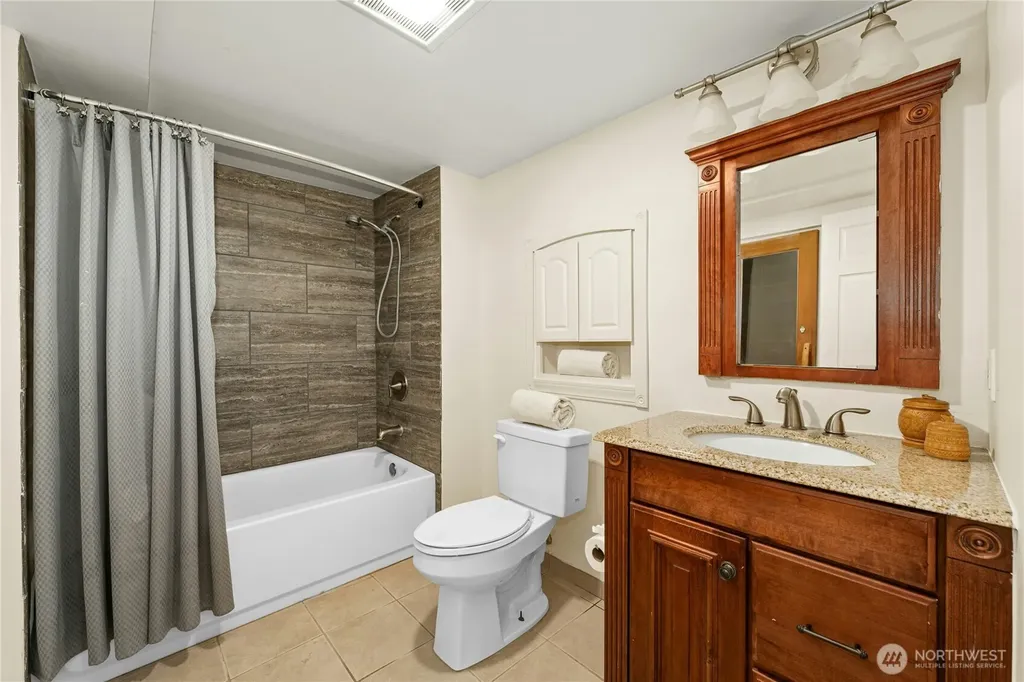 5630 21st Avenue SW Seattle WA 98114
