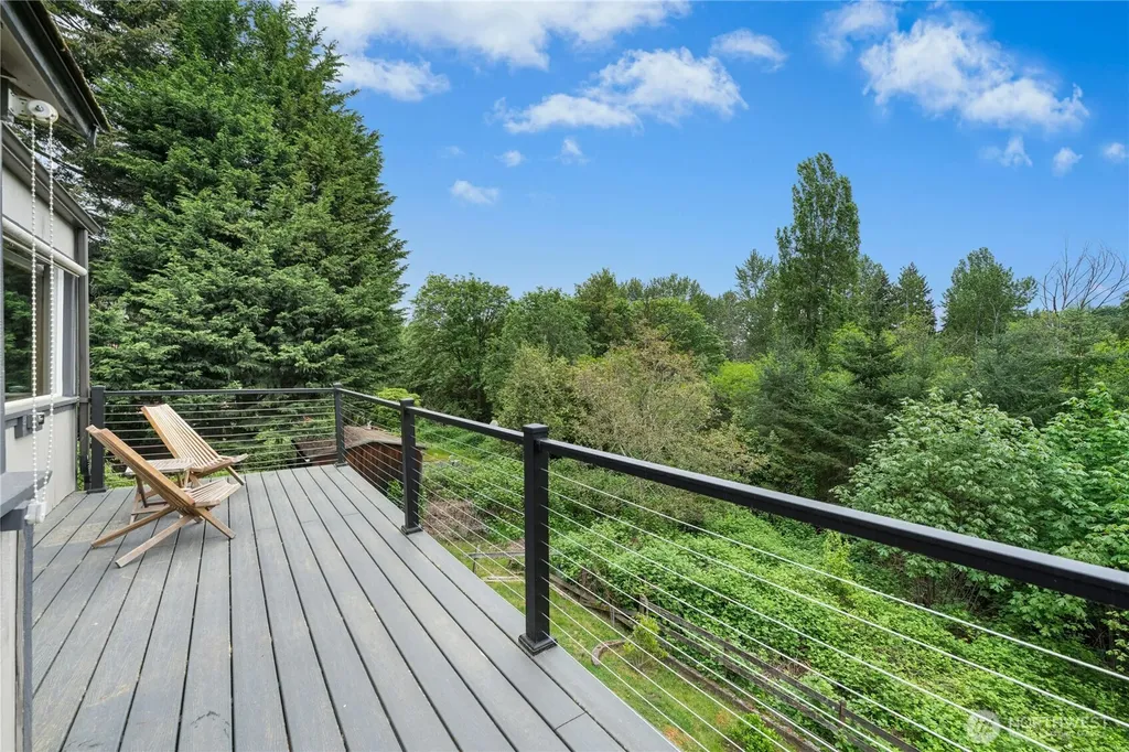 5630 21st Avenue SW Seattle WA 98114