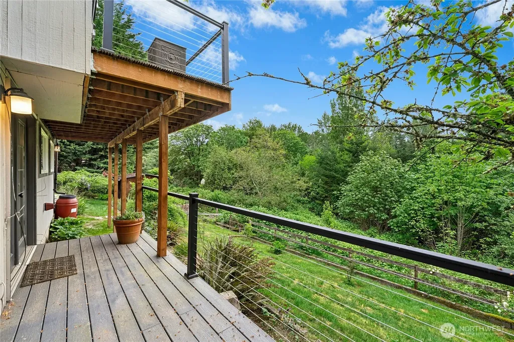 5630 21st Avenue SW Seattle WA 98114