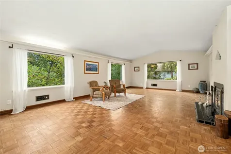 5630 21st Avenue SW Seattle WA 98114