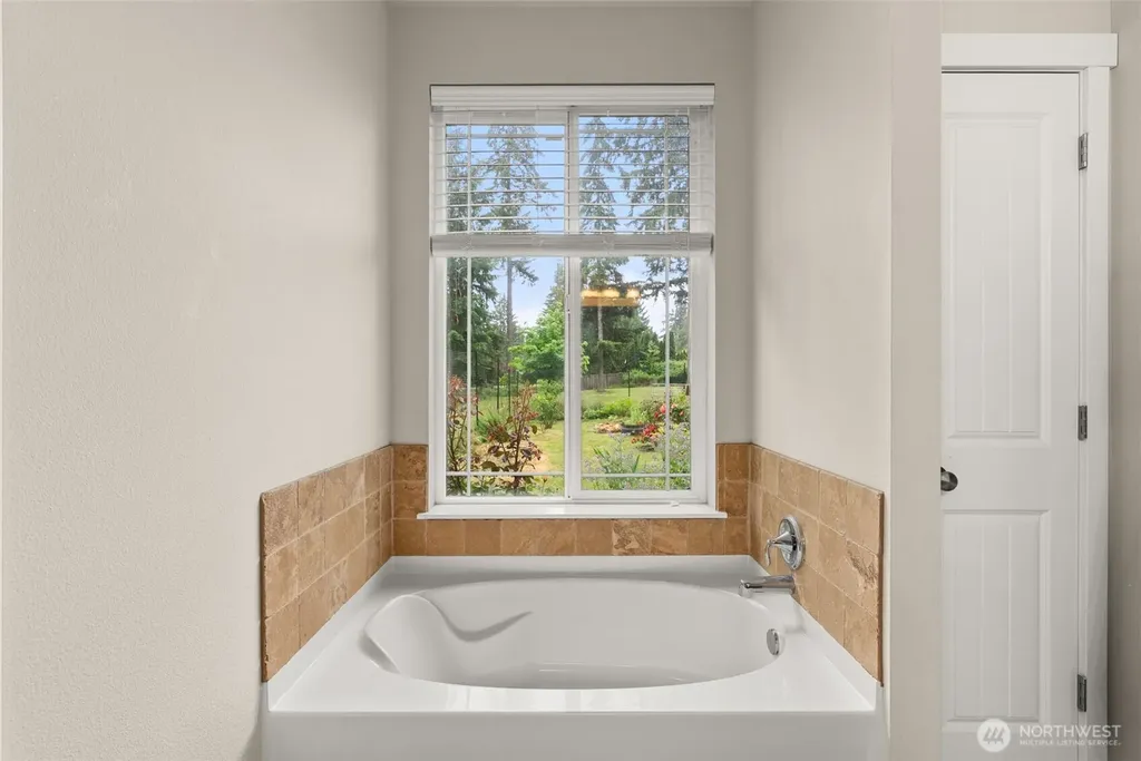 113 Hazel Drive Chehalis WA 98532