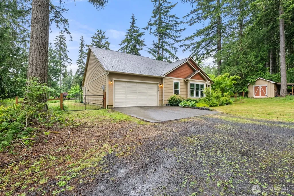 113 Hazel Drive Chehalis WA 98532