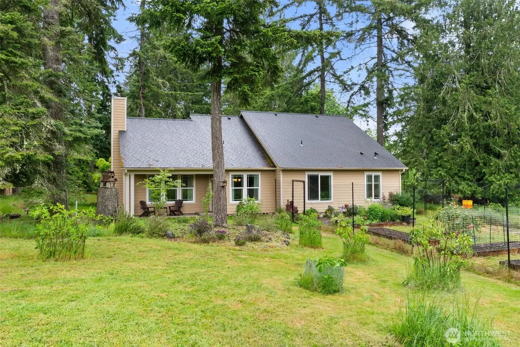 113 Hazel Drive Chehalis WA 98532