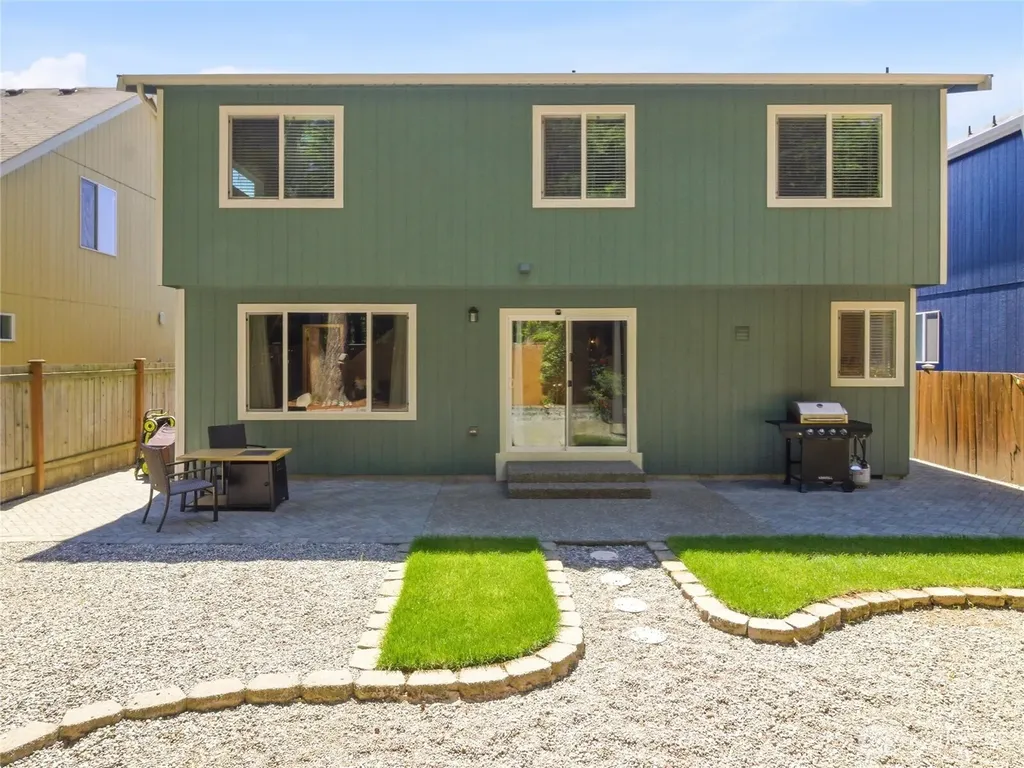 9523 200th Street E Graham WA 98338