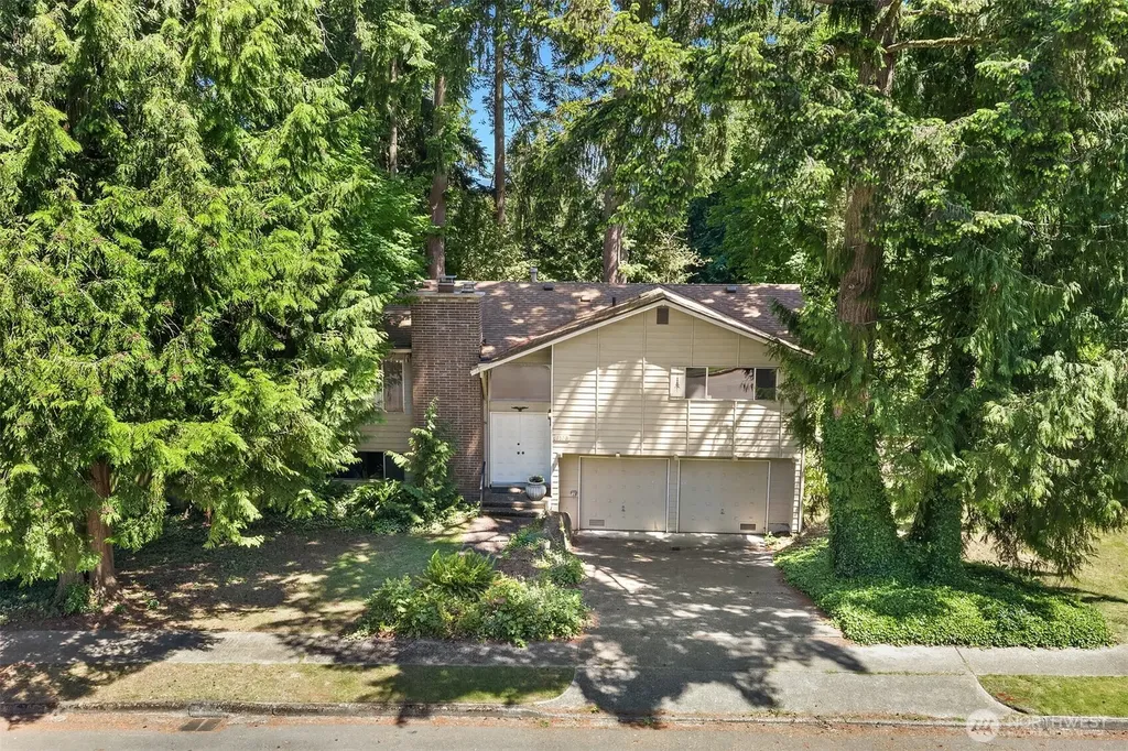 8108 138th Avenue NE Redmond WA 98052