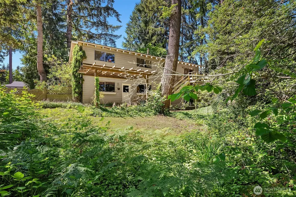 8108 138th Avenue NE Redmond WA 98052