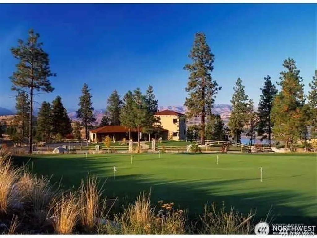 389 Sabio Way Chelan WA 98816