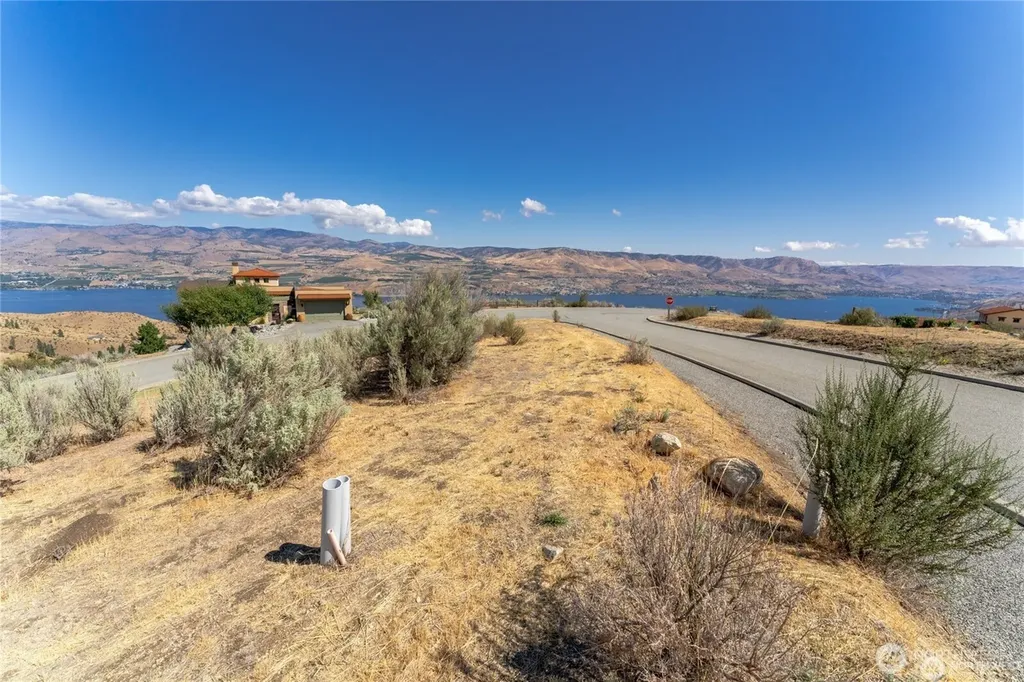 389 Sabio Way Chelan WA 98816