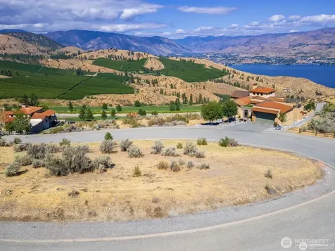 389 Sabio Way Chelan WA 98816