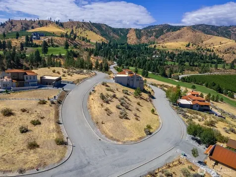 389 Sabio Way Chelan WA 98816