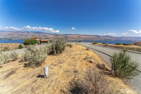 389 Sabio Way Chelan WA 98816
