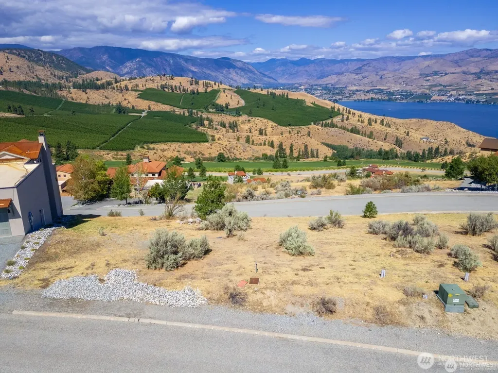 373 Sabio Way Chelan WA 98816
