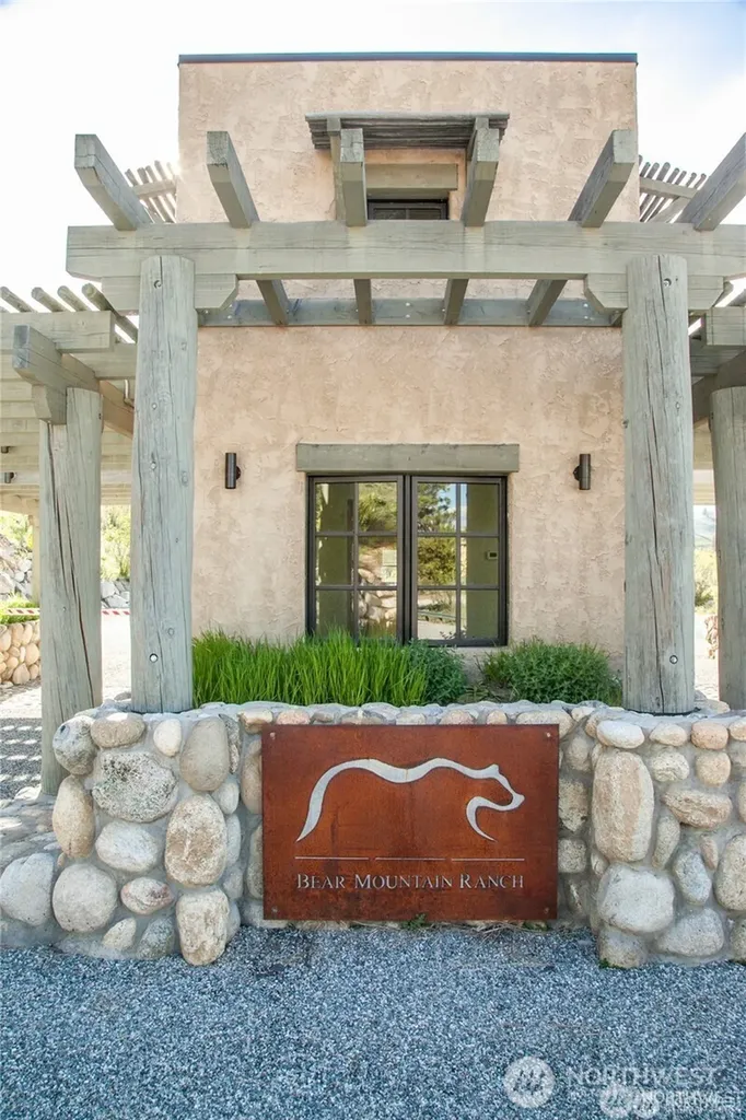 373 Sabio Way Chelan WA 98816